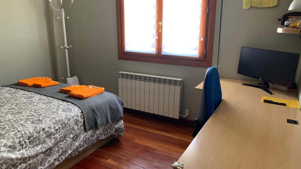 Amezola 2- Habitacion Con Bano Exterior De Uso Privado En Casa Compartida Bilbao Exteriör bild